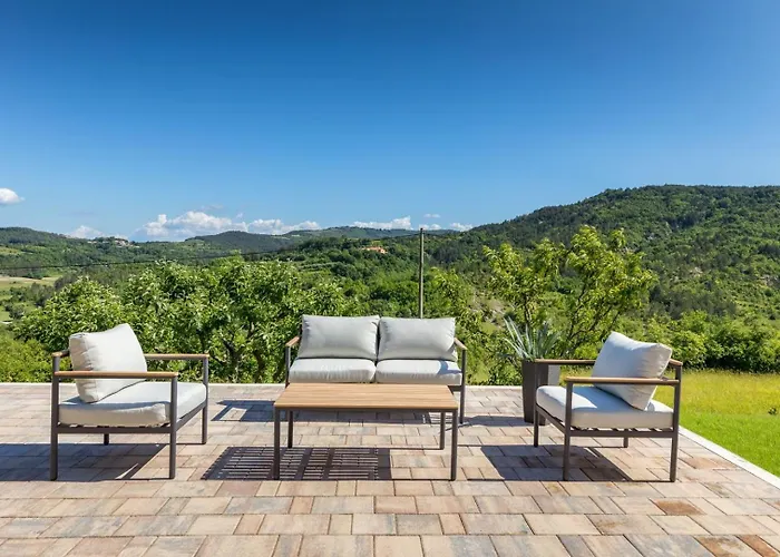 Villa Butoniga Hills *